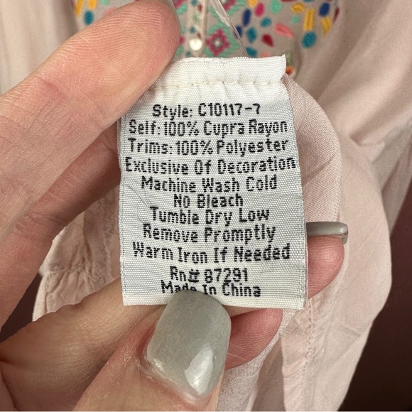 Johnny Was light pink size medium 1/2 button down blouse floral embroidered - Picture 4 of 7